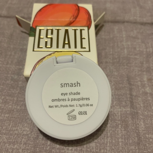 Eyes shadow - Picture 2 of 2